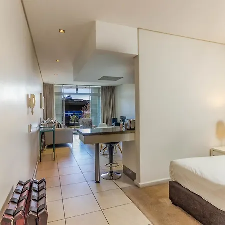 Harbouredge Suites Kaapstad Kamer foto